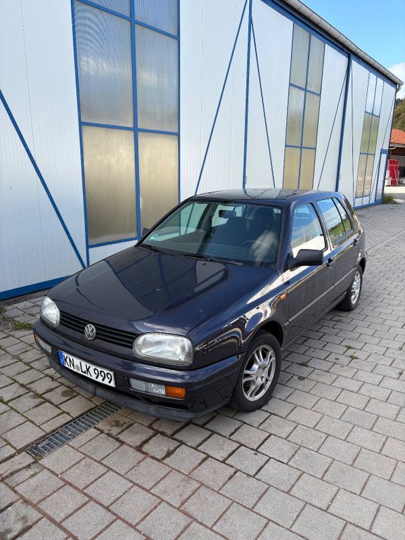 VW Golf 101.000 km 2.500 € Öhningen 78337