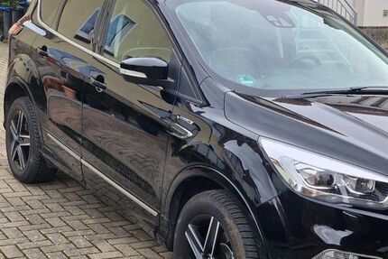 Ford Kuga 106.000 km 15.600 &euro; Bad Gandersheim 37581