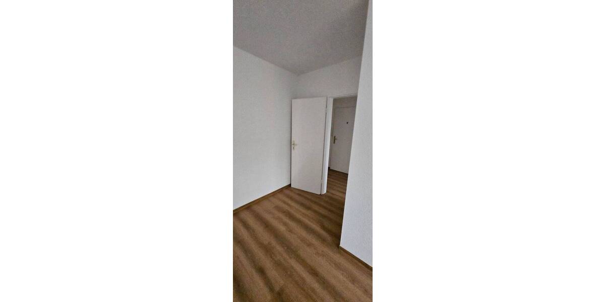 Etagenwohnung Wiesbaden Dotzheim - 3 Zimmer, 67 m&sup2;, 790&euro; | Angebot:25970830