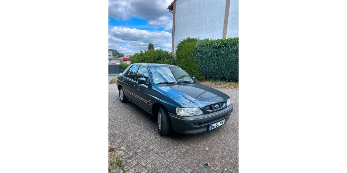 Ford Escort 159.544 km 700 &euro; Solingen 42699
