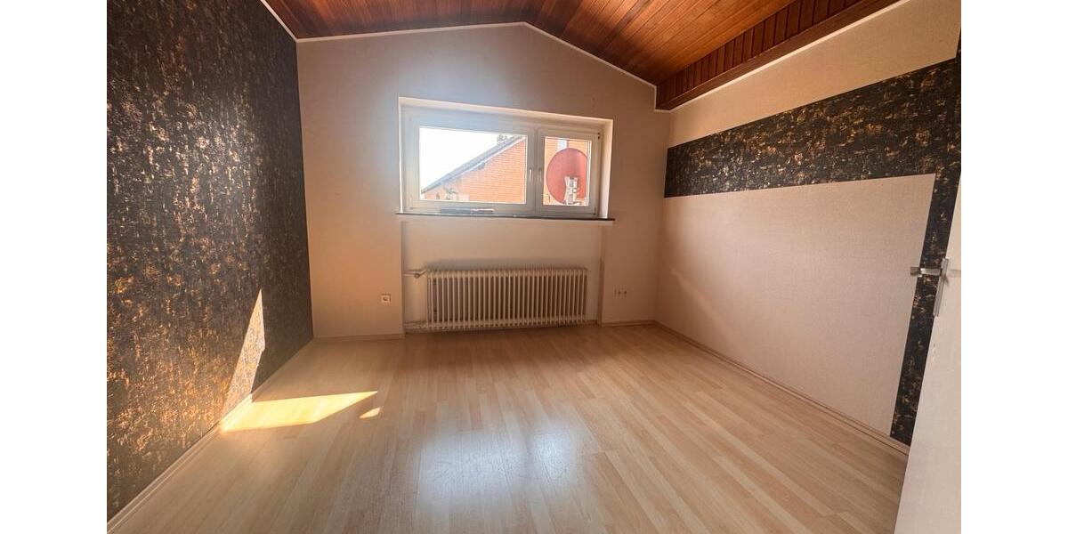 Mehrfamilienhaus, Wohnhaus Steinheim - 7 Zimmer, 185 m&sup2;, 329.000&euro; | Angebot:26204899
