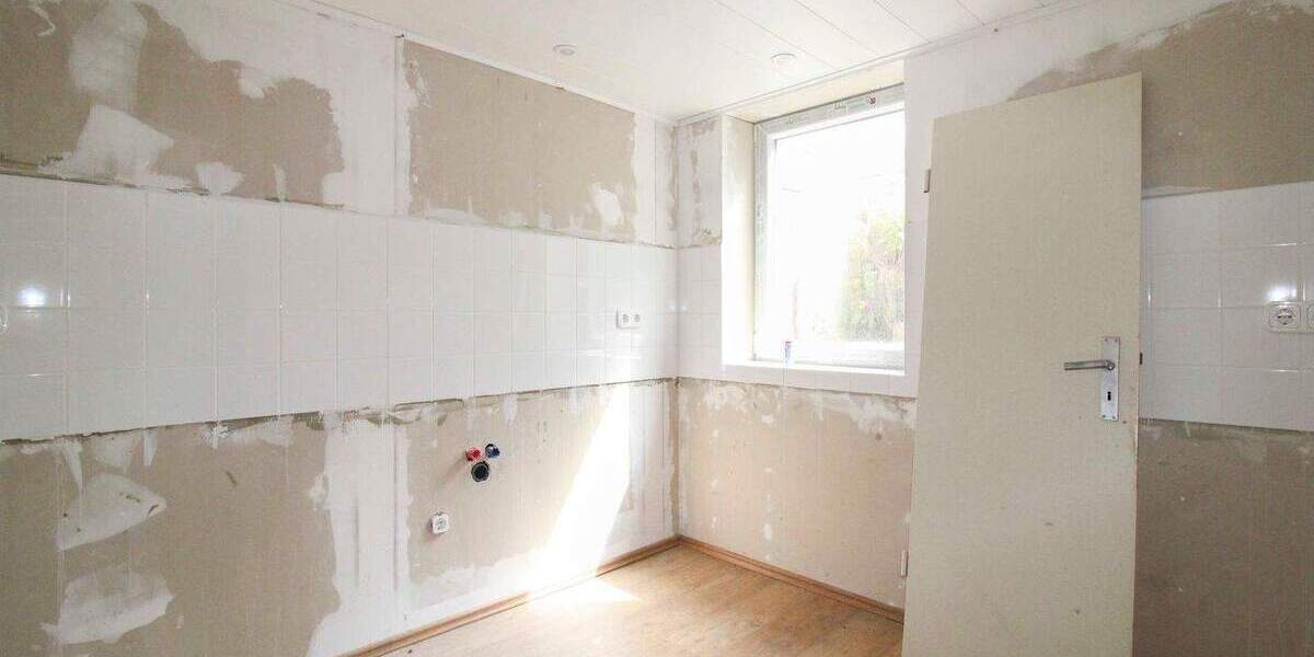 Denkmalgeschütztes EFH mit Gestaltungspotenzial in Vorstadtlage 7 zimmer