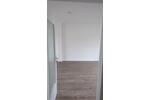 2. OG 3 Zimmer mit Balkon ab sofort zimmer