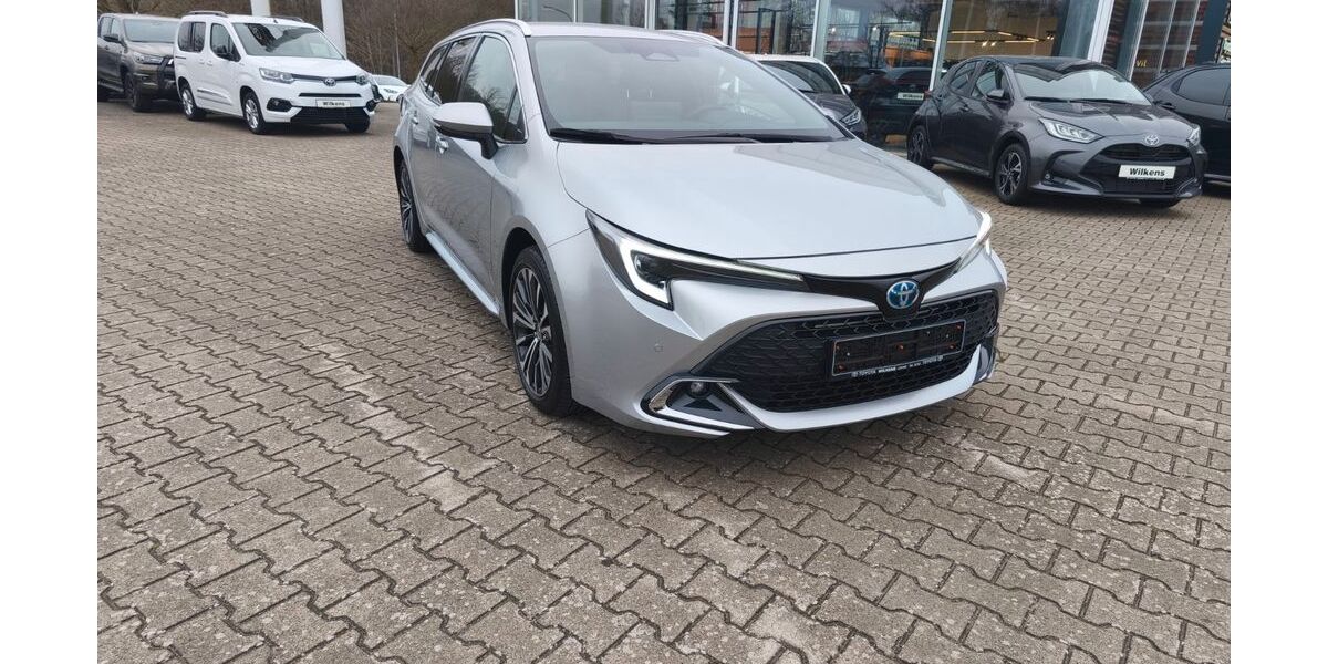 Toyota Corolla 8.000 km 33.900 &euro; Lohne 49393