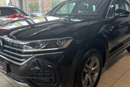 VW Touareg 129.200 km 39.590 &euro; Helmstedt 38350