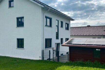 Wohnung Meßkirch - 3 Zimmer, 80 m&sup2;, 1.050&euro; | Angebot:25052571