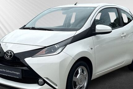 Toyota Aygo (X) 127.000 km 6.240 &euro; Neumünster 24536