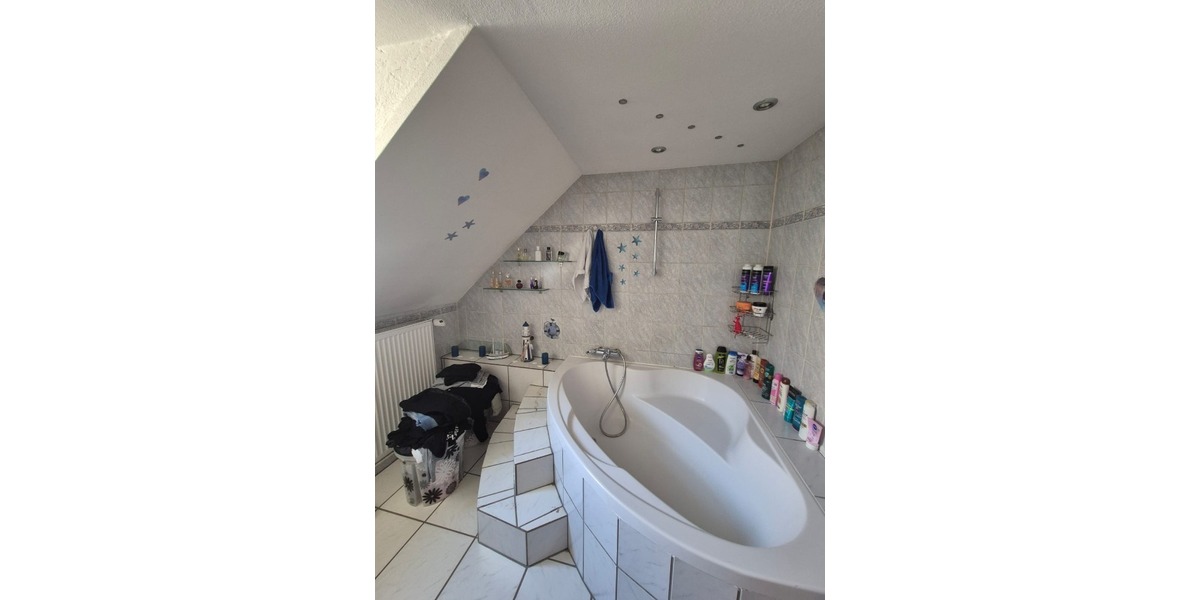 Umfangreich renoviertes Reihenhaus mit neuer Gasheizung in WiesenthalerhofErzhütte 4 zimmer