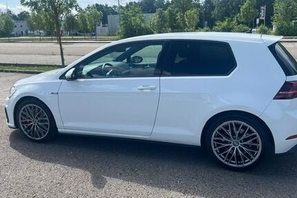 VW Golf 127.500 km 17.750 &euro; Ingolstadt 85051