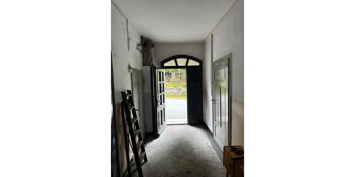Mehrfamilienhaus, Wohnhaus Grünhain-Beierfeld Beierfeld - 13 Zimmer, 224 m&sup2;, 98.000&euro; | Angebot:26926213
