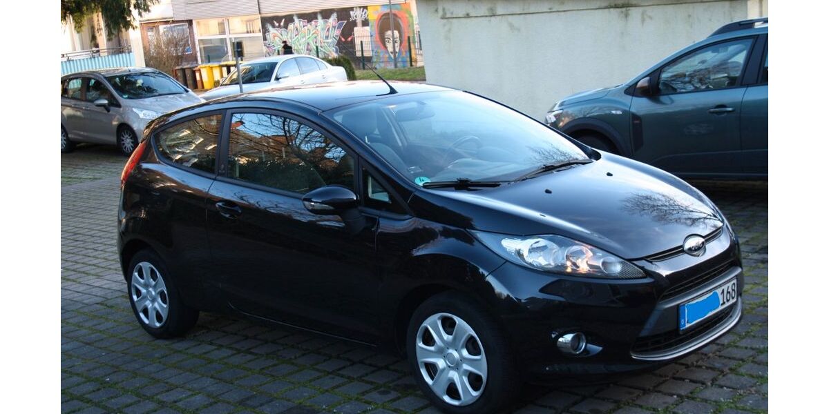 Ford Fiesta 96.600 km 5.100 &euro; Dortmund 44339