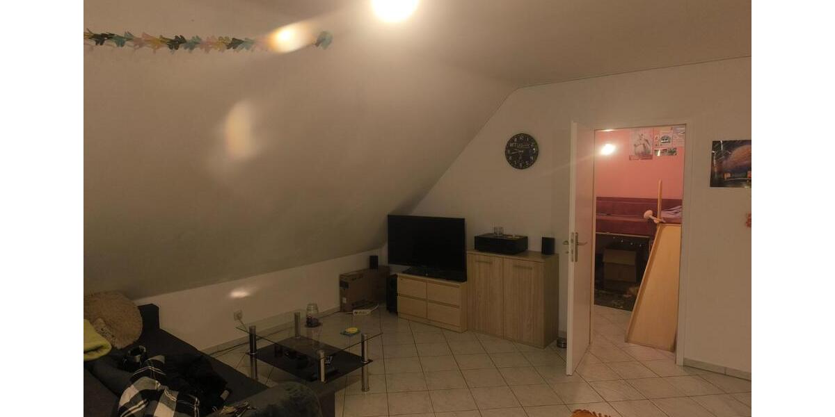 Dachgeschoßwohnung Groß-Zimmern Zimmern - 3 Zimmer, 60 m&sup2;, 690&euro; | Angebot:24714987