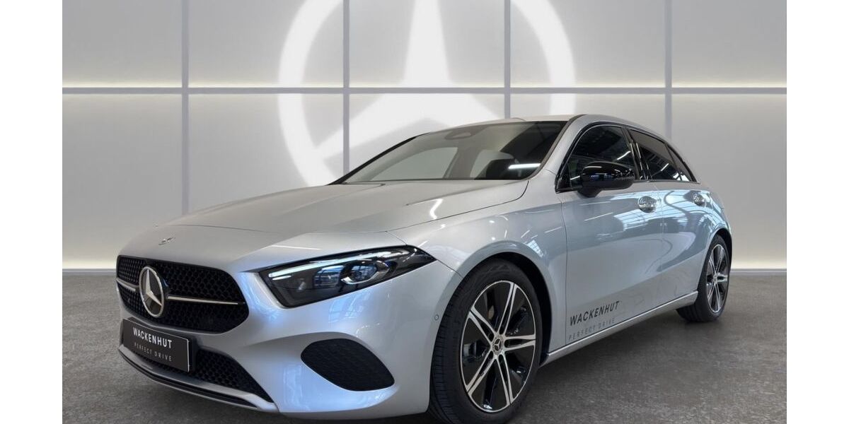 Mercedes-Benz A 200 9.900 km 38.900 &euro; Baden-Baden 76532