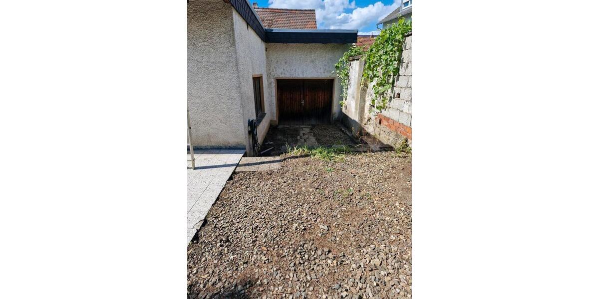 Einfamilienhaus Hallstadt - 11 Zimmer, 450 m&sup2;, 1.400&euro; | Angebot:21621278
