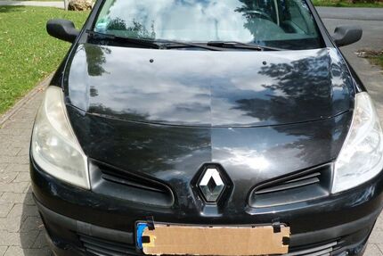 Renault Clio 151.000 km 2.200 € Tuttlingen 78532