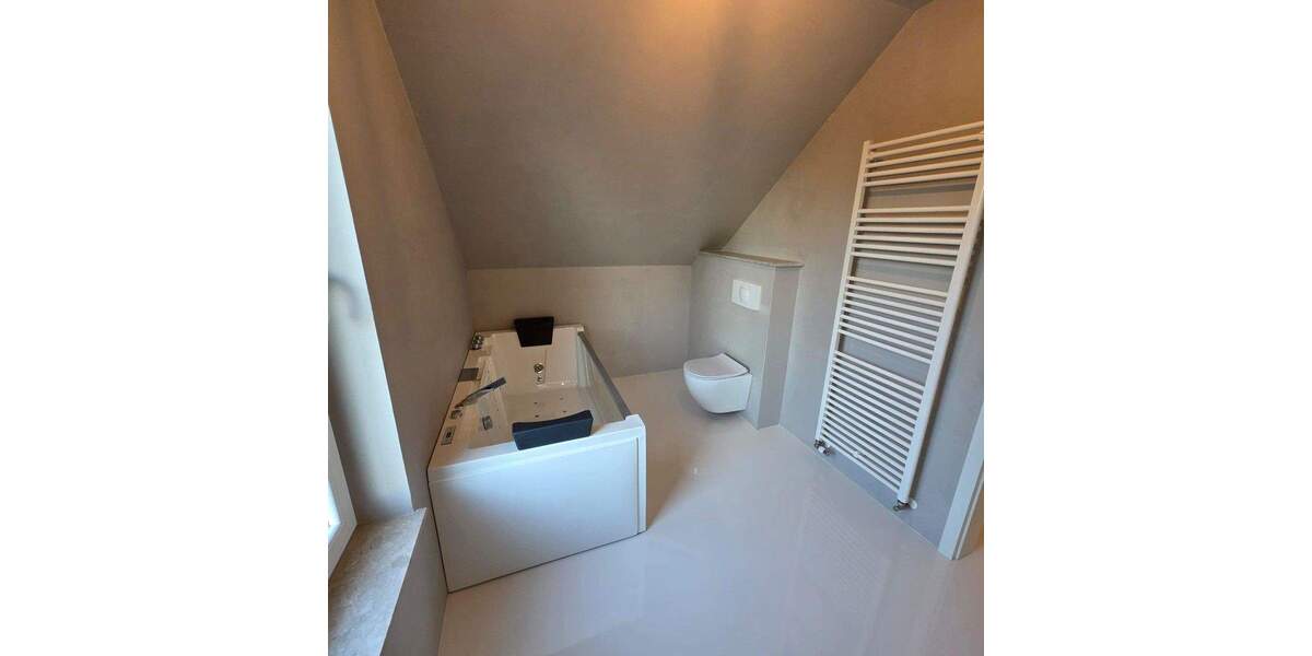 Einfamilienhaus Hohenmölsen - 5 Zimmer, 121 m&sup2;, 385.000&euro; | Angebot:25277430