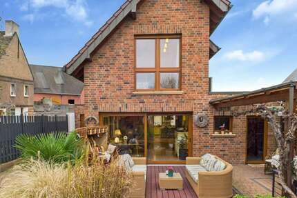 Haus zum Kaufen in Moers 649.900 € 134 m² 5.5 zimmer