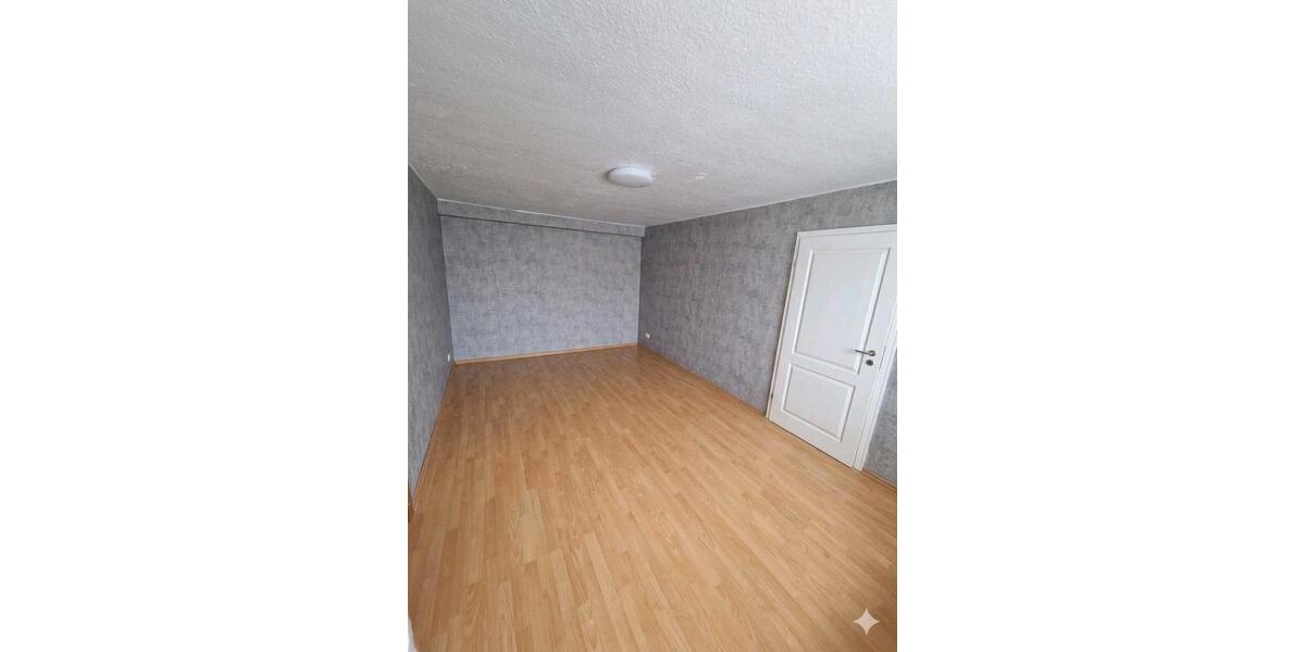 Reihenhaus Bad Kreuznach - 4 Zimmer, 140 m&sup2;, 170.000&euro; | Angebot:26971180