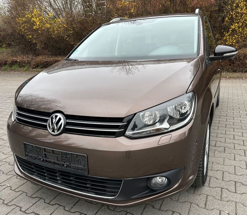 VW Touran 107.500 km 9.900 € Bensheim 64625