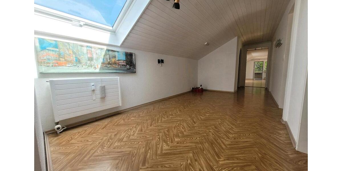 Dachgeschoßwohnung Immenstadt im Allgäu - 5 Zimmer, 102 m&sup2;, 370.000&euro; | Angebot:26326287