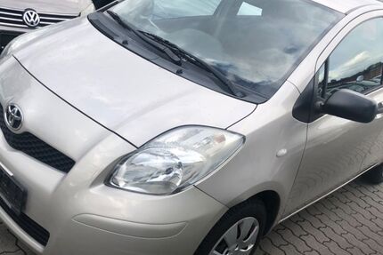 Toyota Yaris 88.452 km 5.980 &euro; Hamburg 22147