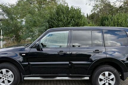 Mitsubishi Pajero 174.500 km 14.900 € Taunusstein 65232