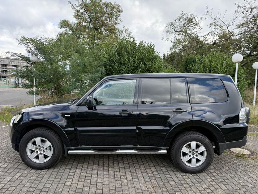 Mitsubishi Pajero 174.500 km 14.900 € Taunusstein 65232