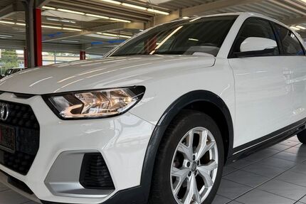Audi A1 67.172 km 18.499 &euro; Paderborn 33100