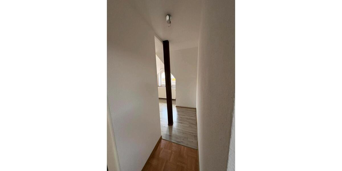 Dachgeschoßwohnung Mühlhausen (Thüringen) - 2 Zimmer, 60 m&sup2;, 285&euro; | Angebot:26304971
