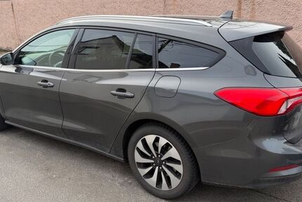 Ford Focus 85.000 km 15.000 &euro; Muldestausee 06774