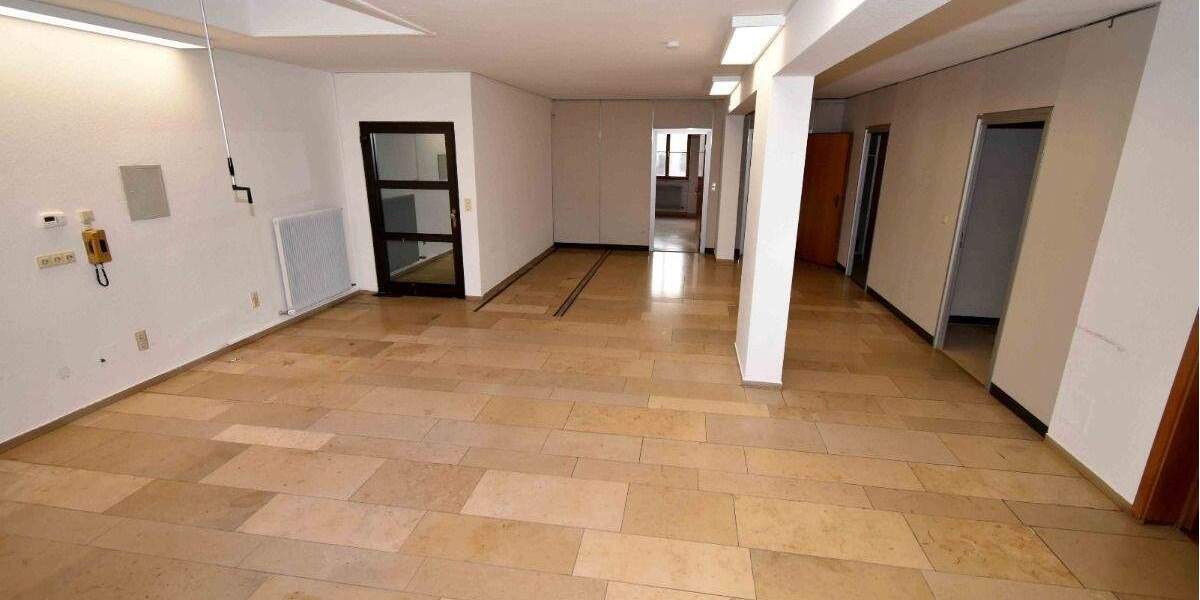 Gewerbeobjekt Amberg - 820&euro; | Angebot:25730417