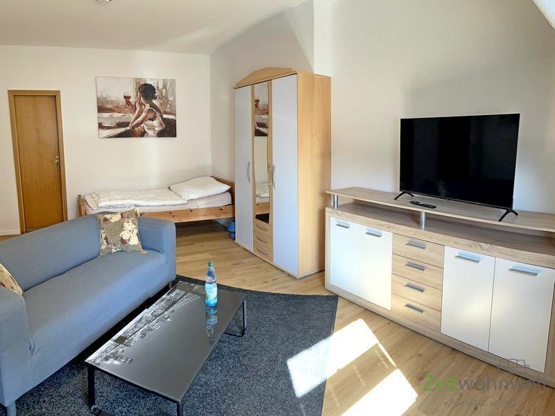 (EF0113_Y) Erfurt: Löbervorstadt, möbliertes Zimmer in schöner Wohnlage mit eigenem Bad, an Wochenendheimfahrer 1 zimmer