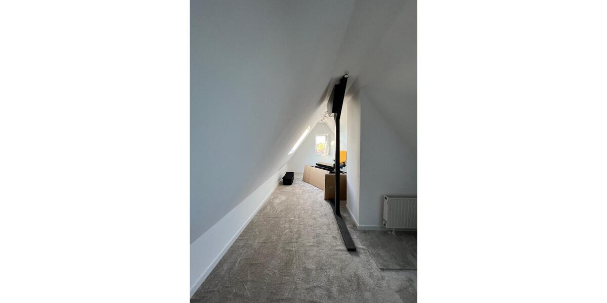 Einfamilienhaus Wiesbaden - 4.5 Zimmer, 110 m&sup2;, 1.695&euro; | Angebot:24740313