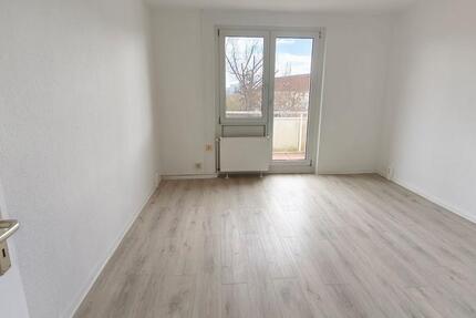 Wohnung Merseburg - 3 Zimmer, 59 m&sup2;, 323&euro; | Angebot:26179914