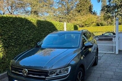 VW Tiguan 65.670 km 23.400 &euro; München 81377