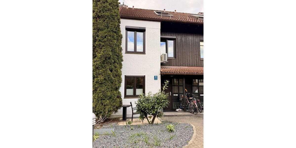 Reihenmittelhaus München Bogenhausen - 7 Zimmer, 129 m&sup2;, 1.499.999&euro; | Angebot:26417648