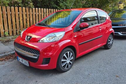 Peugeot 107 92.000 km 2.950 € München 81249