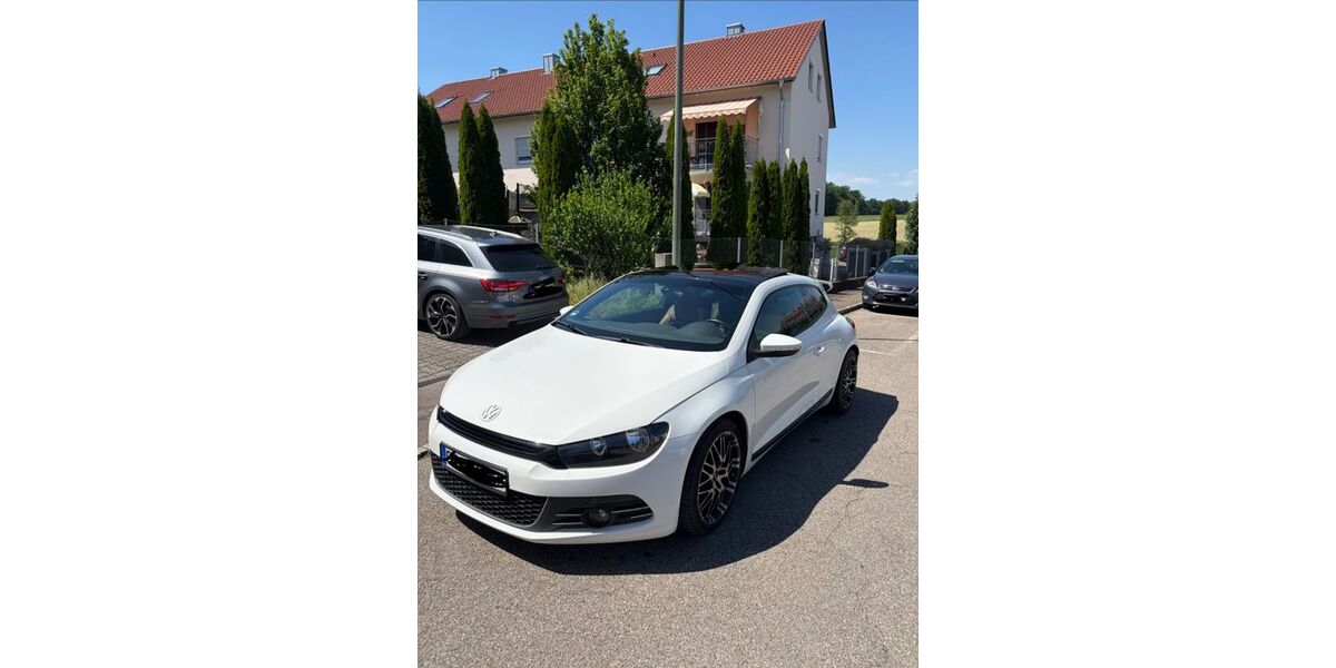 VW Scirocco 161.458 km 9.800 &euro; Ichenhausen 89335