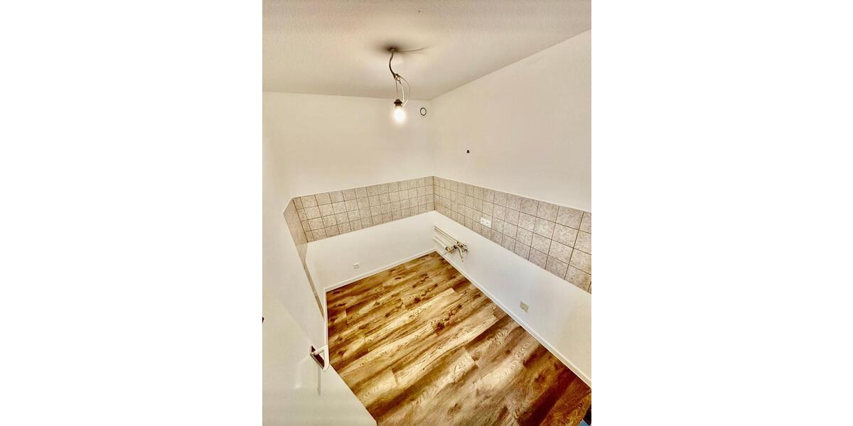 Dachgeschoßwohnung Braunschweig - 1.5 Zimmer, 64 m&sup2;, 620&euro; | Angebot:25365313