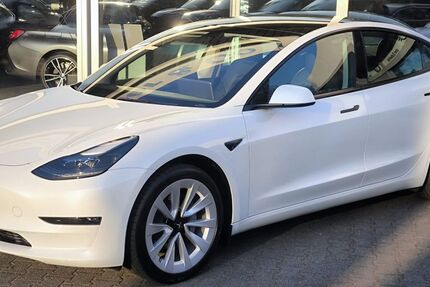 Tesla Model 3 36.895 km 32.450 &euro; Dieburg 64807