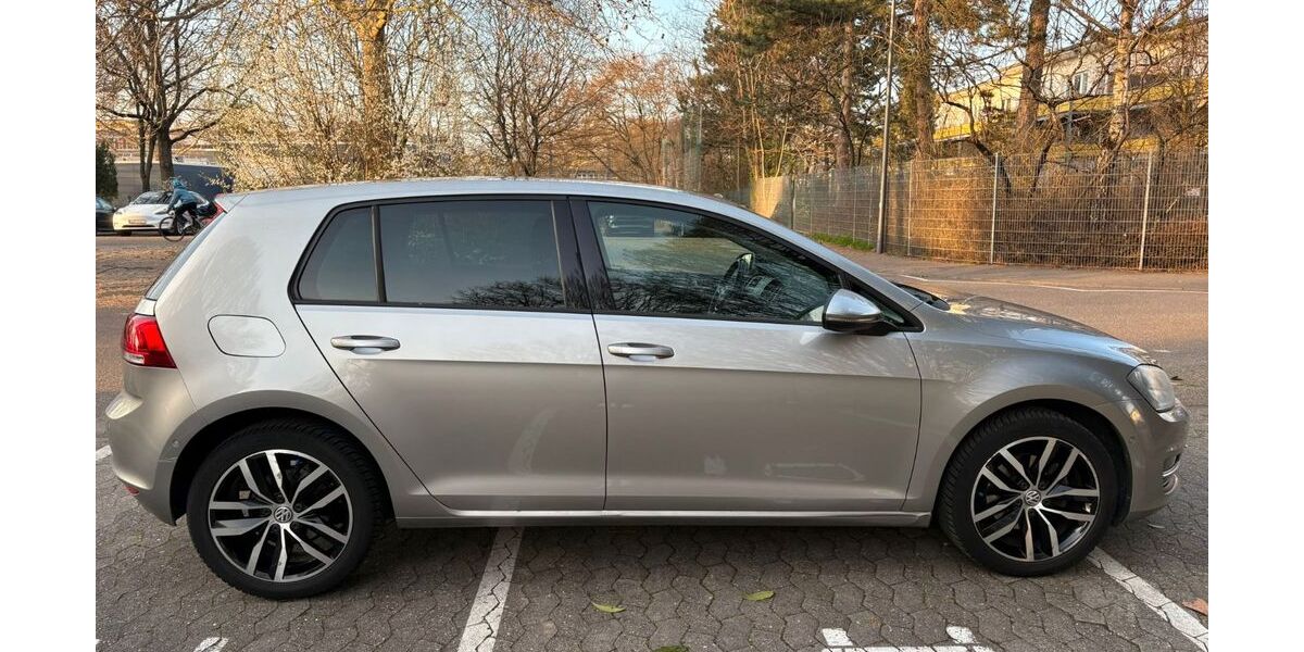 VW Golf 131.000 km 8.489 &euro; Heidelberg 69126