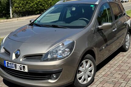 Renault Clio 169.000 km 2.299 € Reutlingen 72764