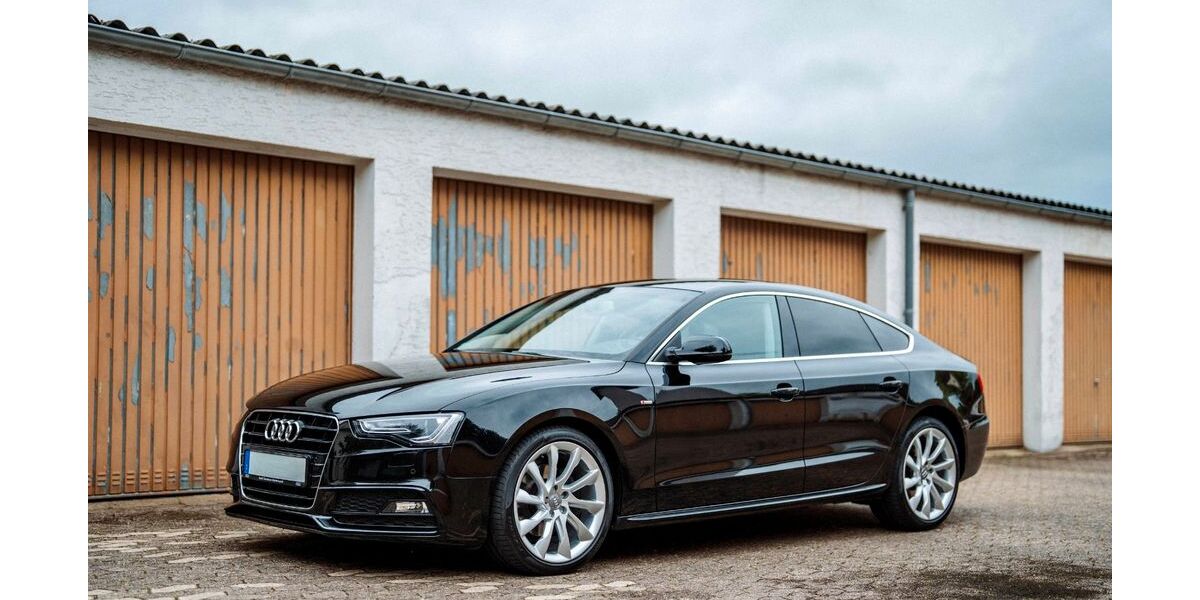 Audi A5 136.000 km 15.250 &euro; Bad Salzuflen 32108