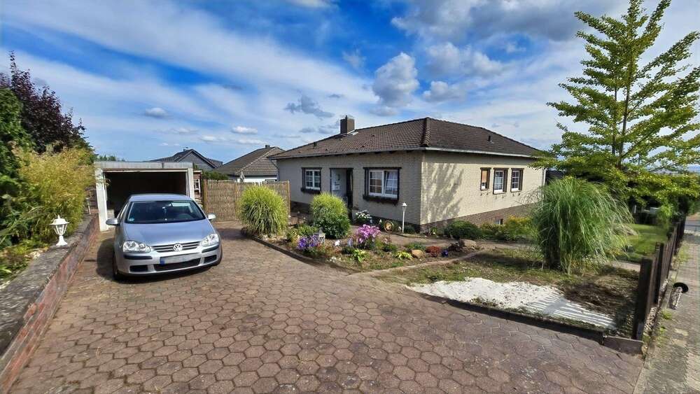 Haus zum Kaufen in Schöningen 299.000 € 265 m² 7 zimmer