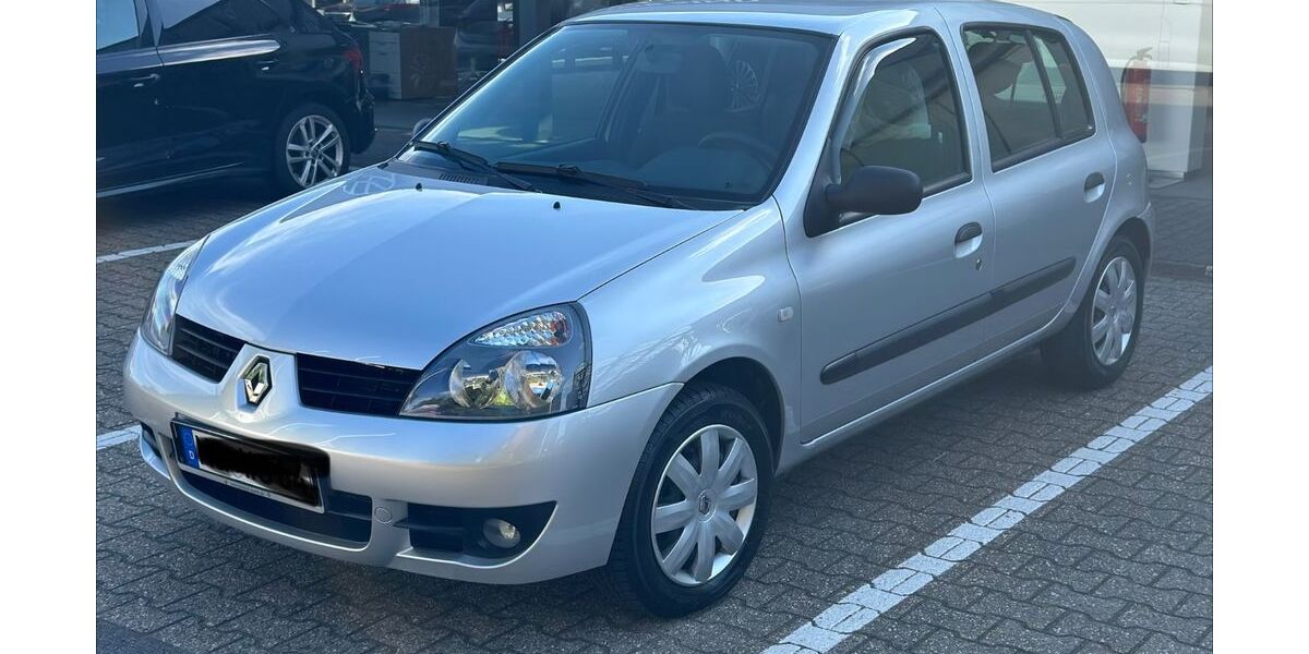 Renault Clio 42.350 km 3.450 &euro; Mönchengladbach 41238