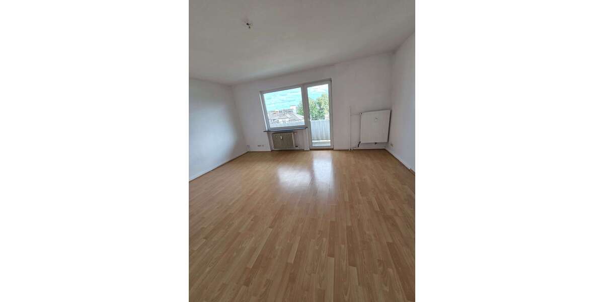 Etagenwohnung Bad Nauheim - 2 Zimmer, 69 m&sup2;, 600&euro; | Angebot:26093491