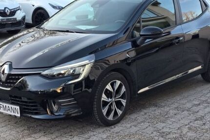 Renault Clio 25.300 km 16.890 &euro; Berlin 13581