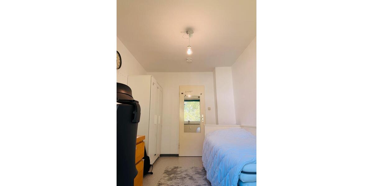 Etagenwohnung Marburg Biegenviertel - 4 Zimmer, 10 m&sup2;, 215&euro; | Angebot:26400047