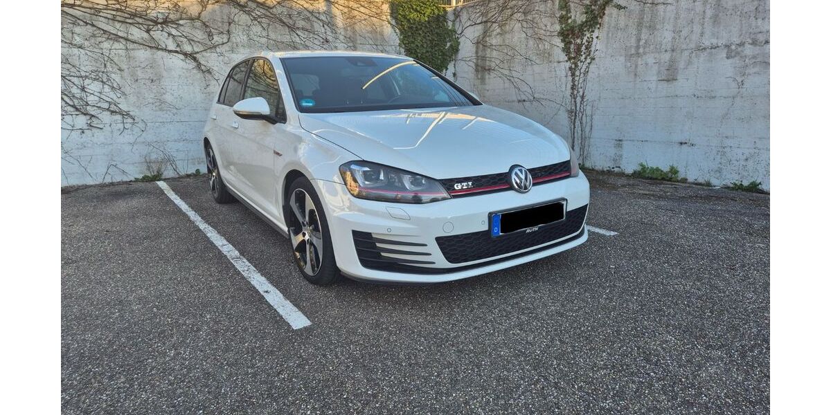 VW Golf 96.166 km 17.000 &euro; Bühlertal 77830