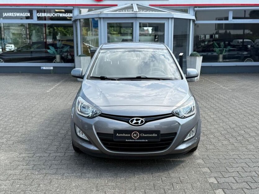 i20
